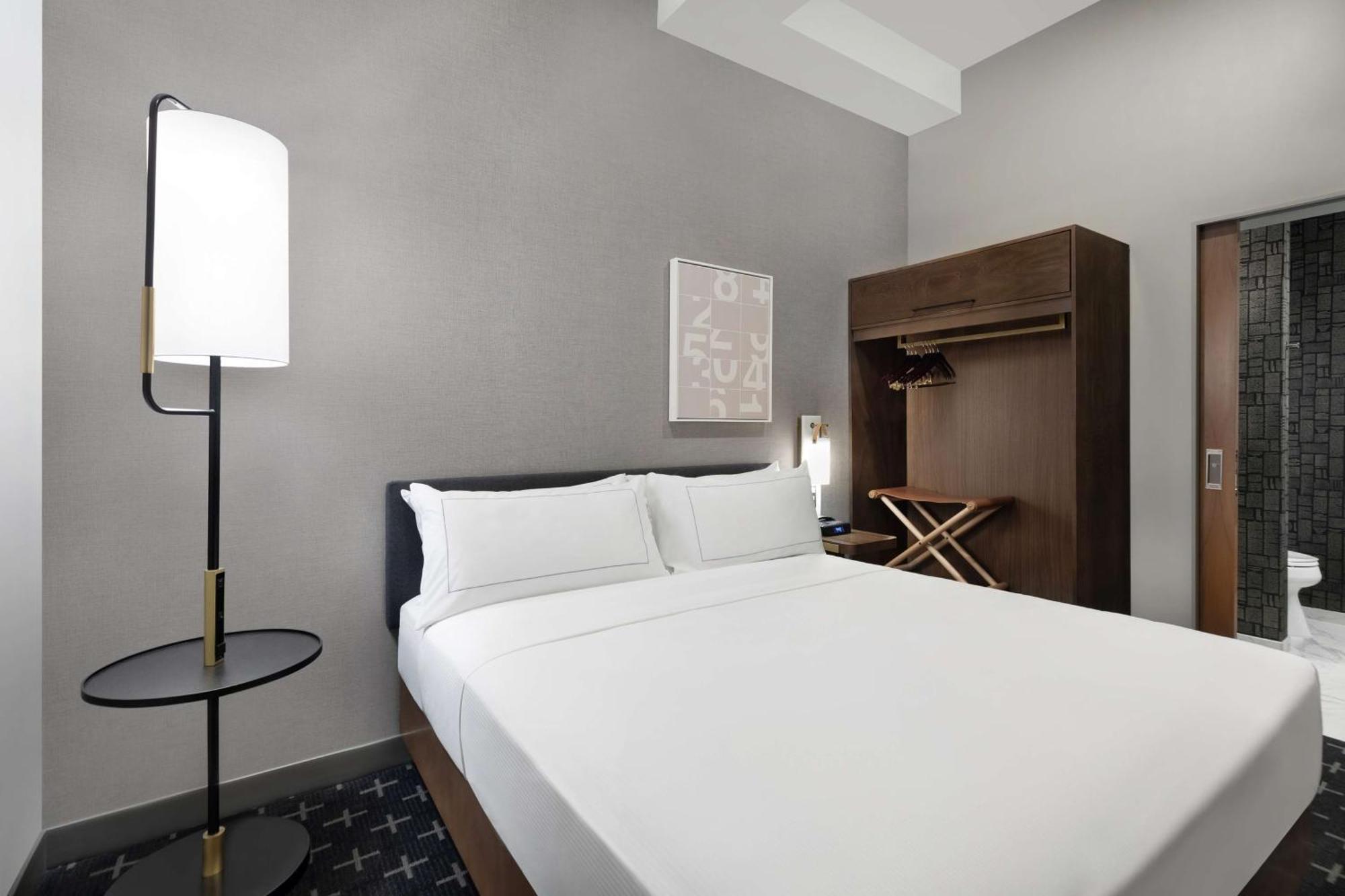 The Slate Hotel Denver Downtown, Tapestry By Hilton Екстериор снимка