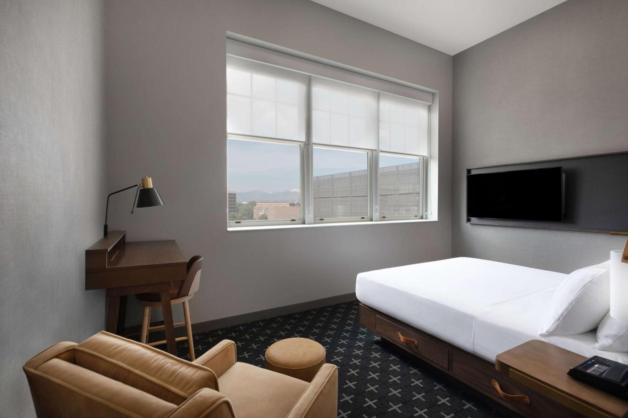 The Slate Hotel Denver Downtown, Tapestry By Hilton Екстериор снимка
